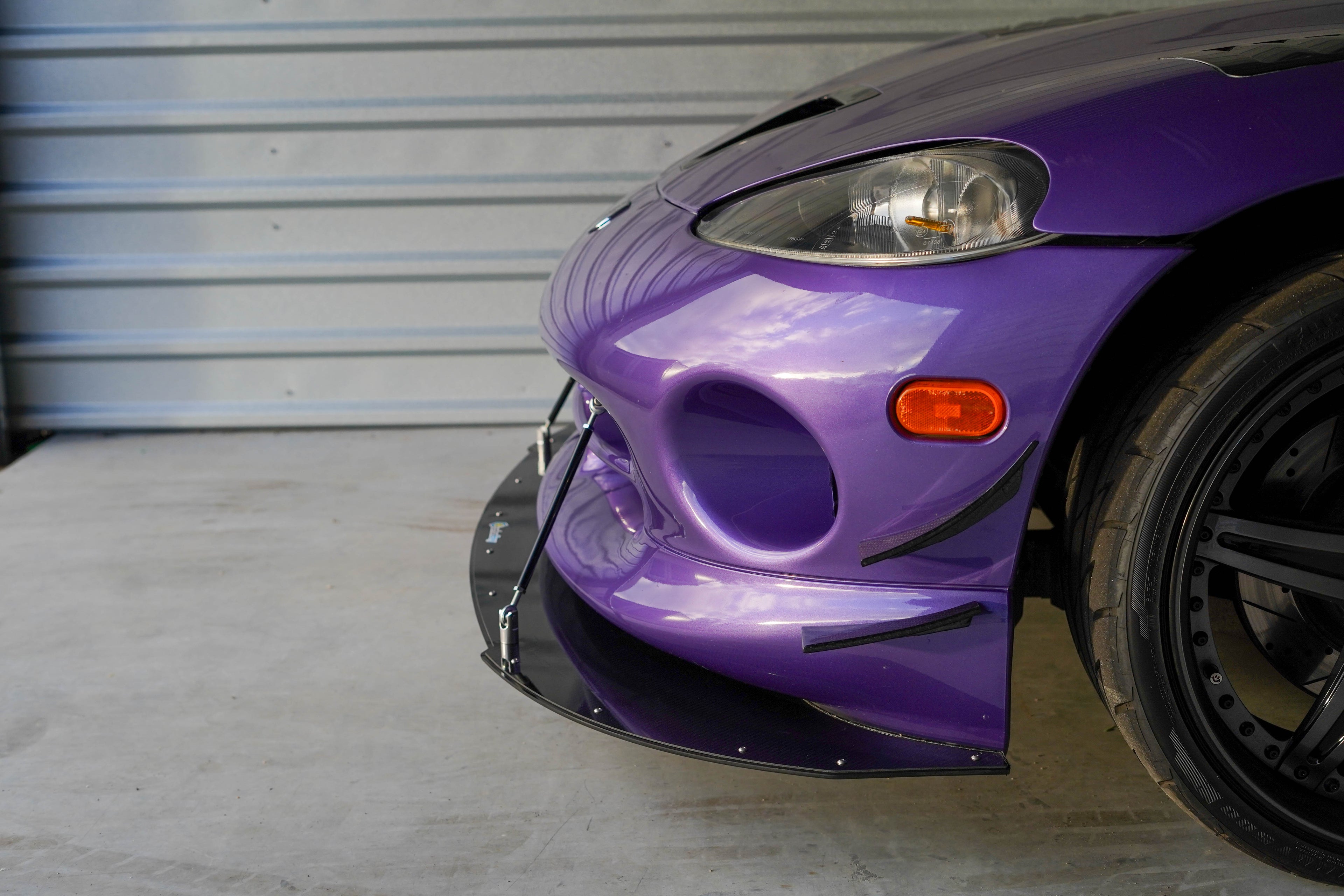 Carbon Envy Front Splitter for Dodge Viper GTS